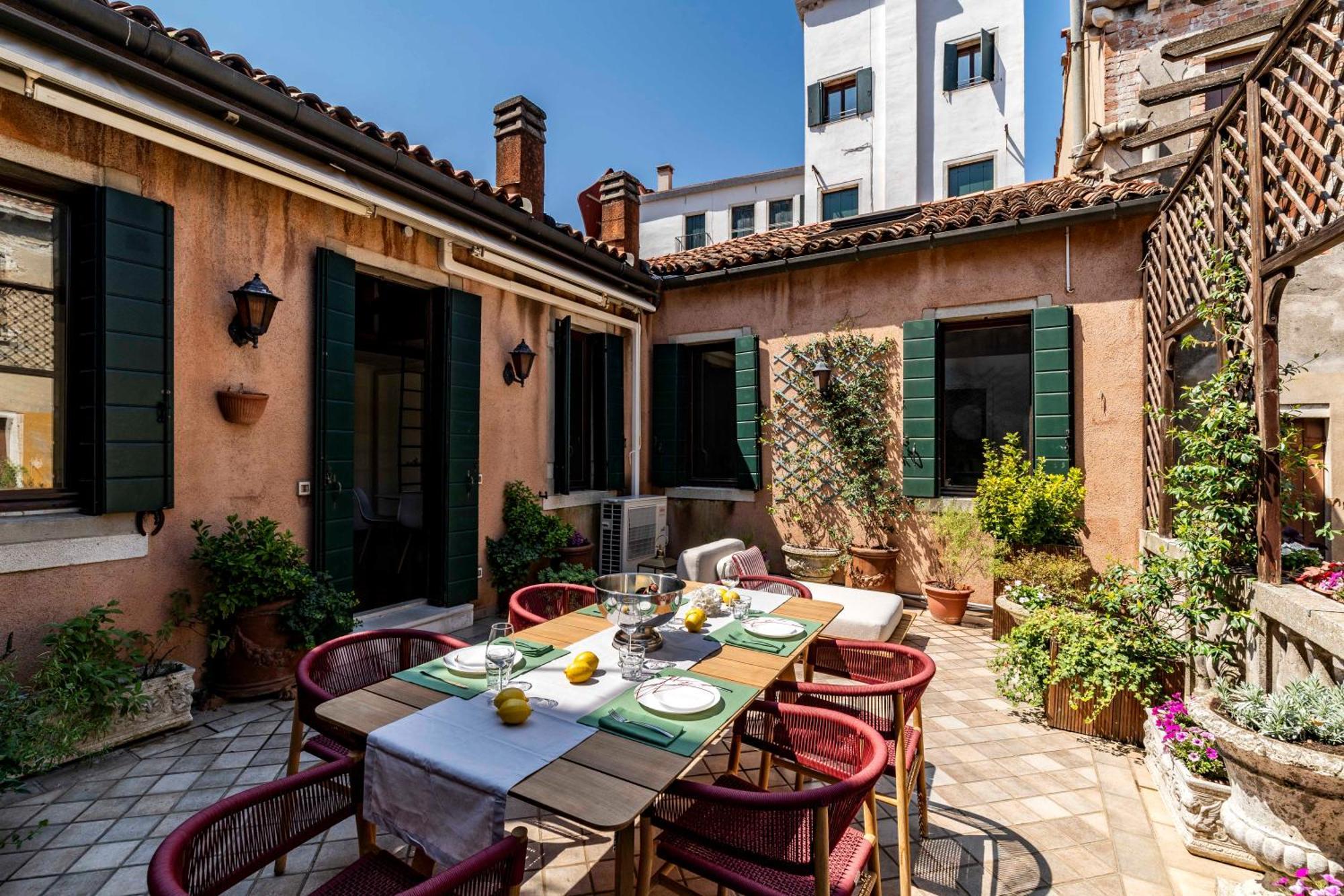 San Barnaba Palace R&R เวนิส ภายนอก รูปภาพ
